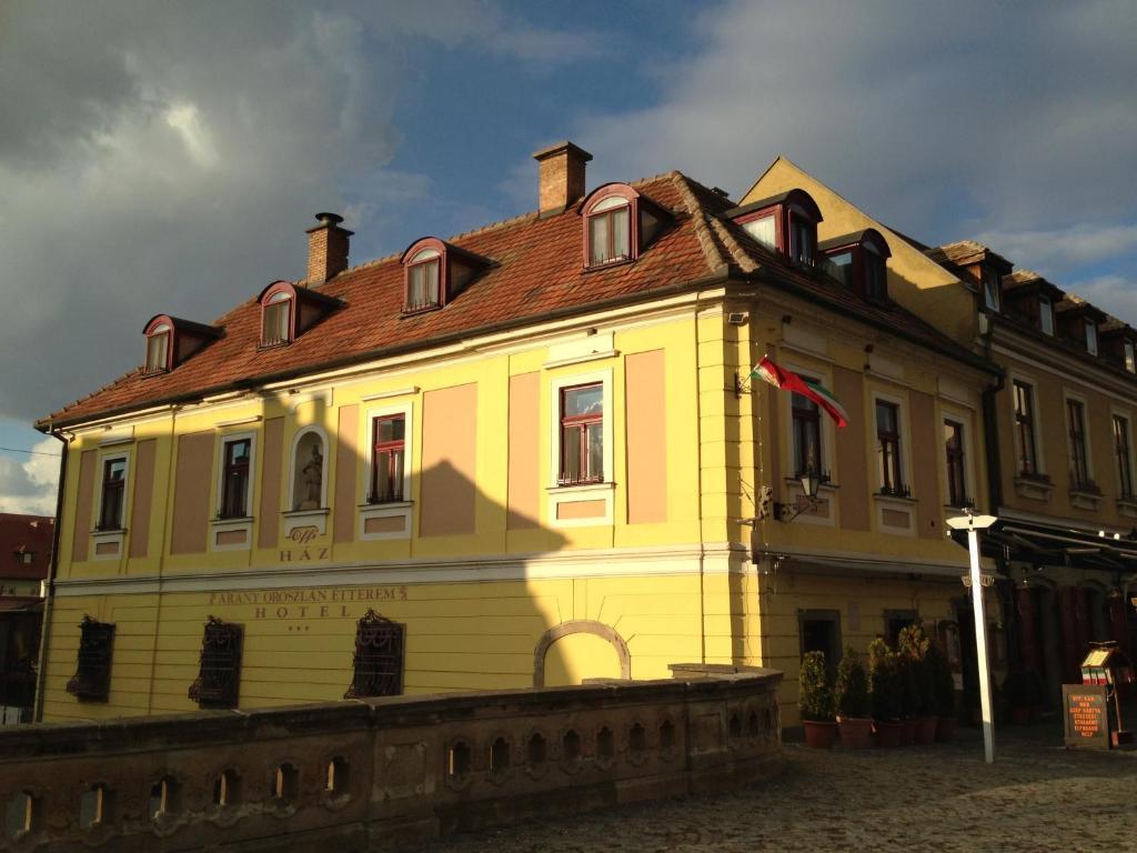 Offi Haz Hotel Eger Exterior foto